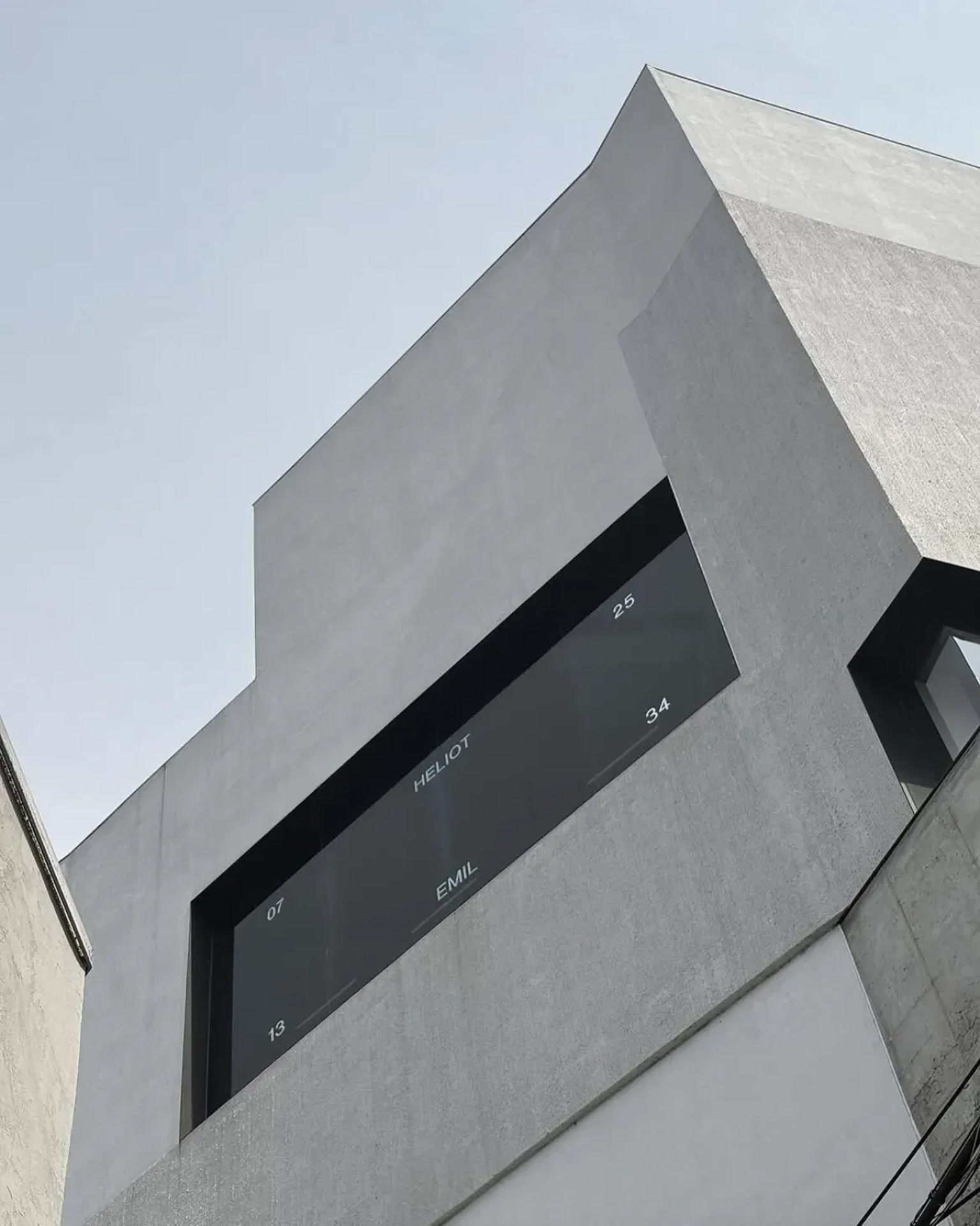 Pedro Ajo, work: Heliot Emil Brand (fig. 4)